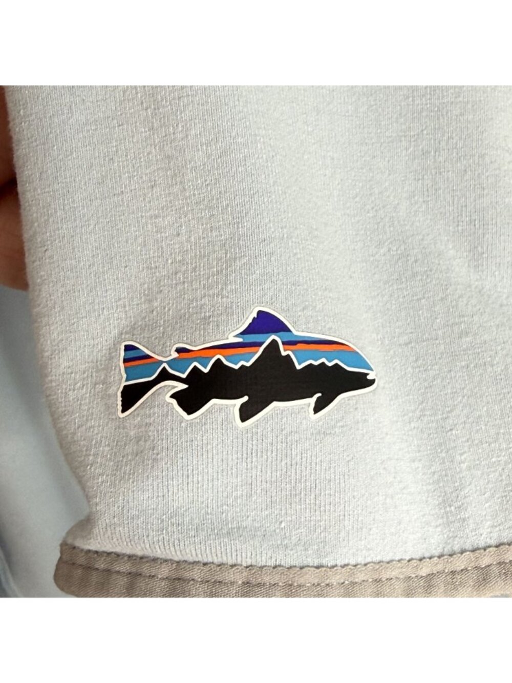 Patagonia Lightweight Hooded Long Sleeve Shirt, XL - Picture 6 of 8